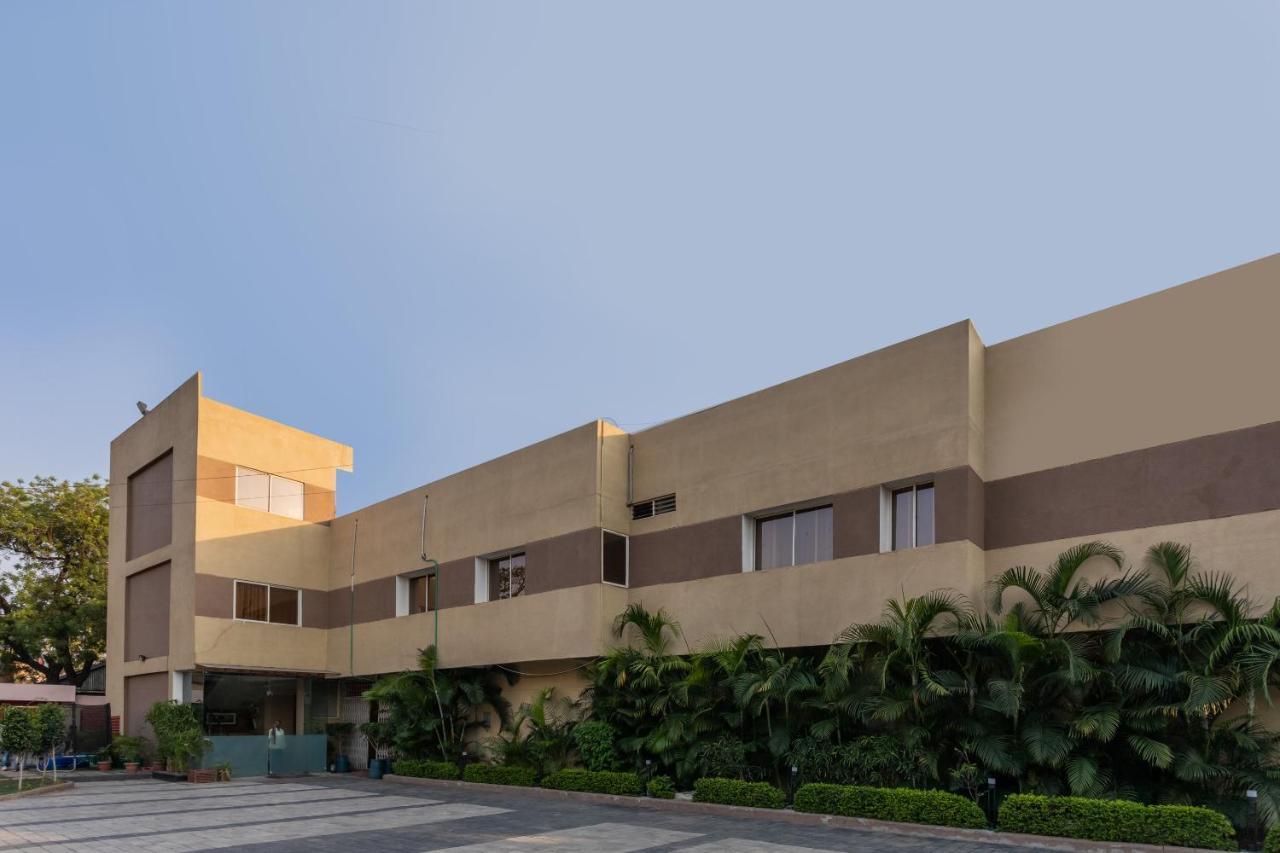 Oyo 75956 Hotel Grand Rourkela Dış mekan fotoğraf